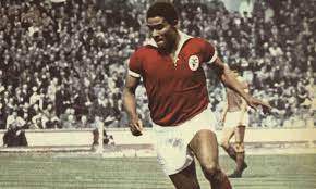 Eusébio no Benfica. Foto: Divulgação / Internet